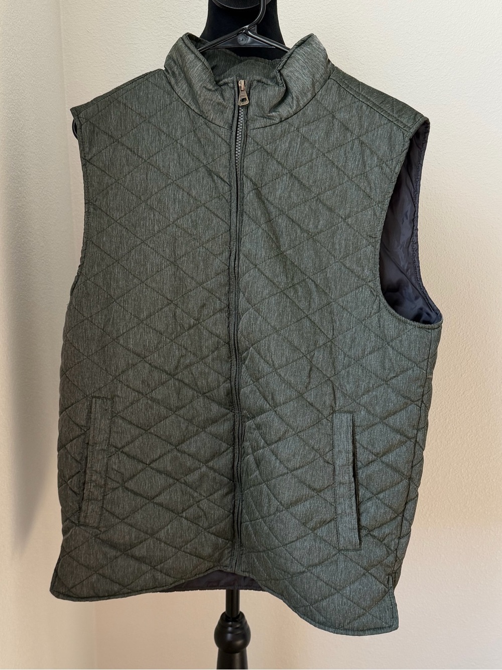 Men's Weatherproof Vintage Quilted Olive Green Vest - Zip Front Layering Size M